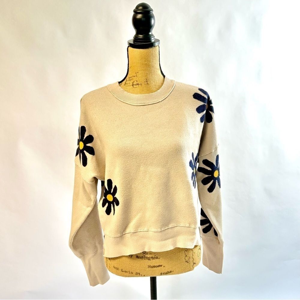 Beige & Dark Blue Daisy Pullover Sweater Knit Y2K 2000’s 90’s Retro Size Small